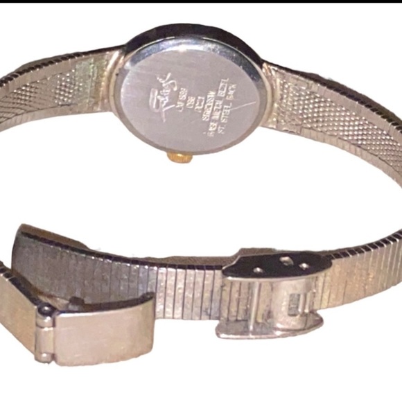 Vintage Fabergè Heart Gold Silver Tone Watch *needs battery* - Picture 5 of 7